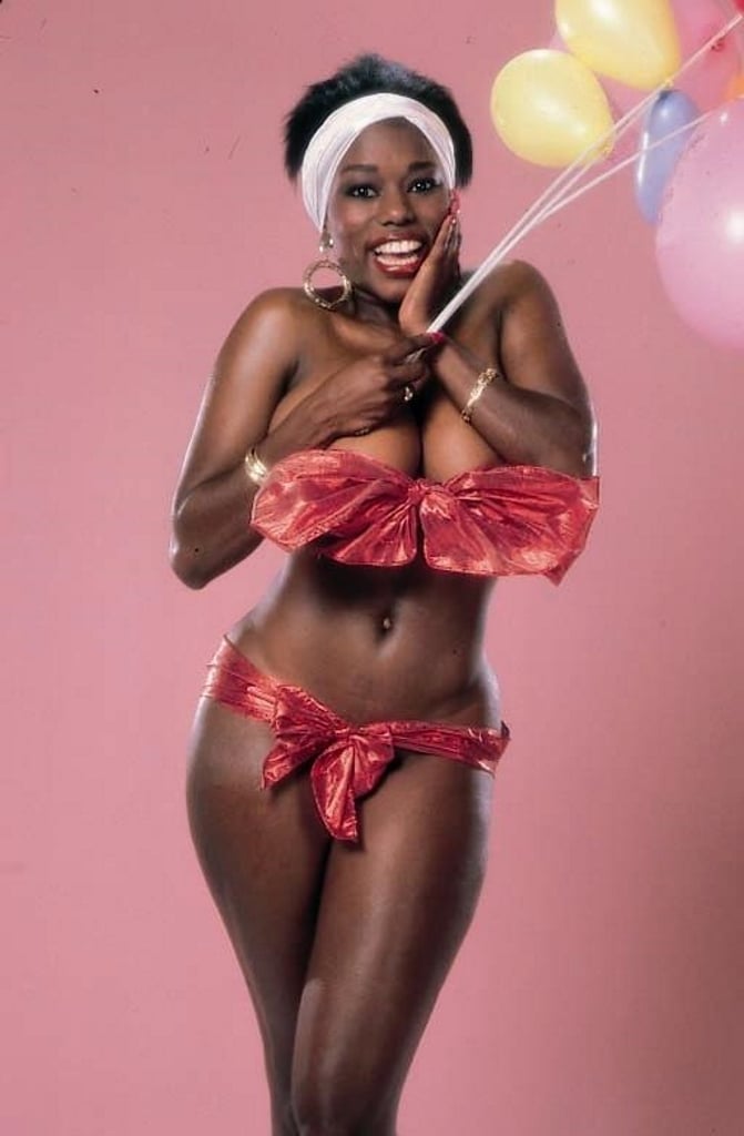 Ebony Ayes