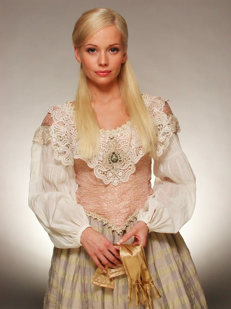 Elena Korikova