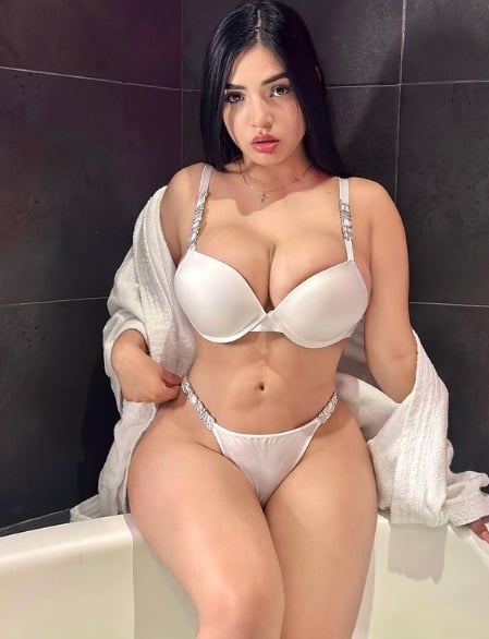 Mariangela Nieves