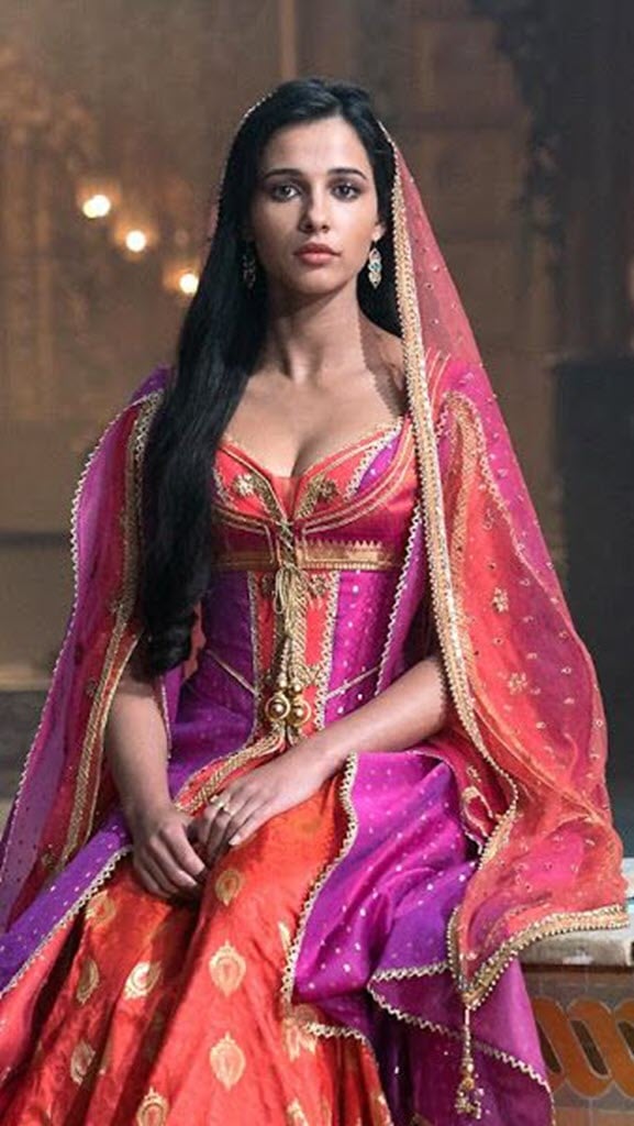 Naomi Scott