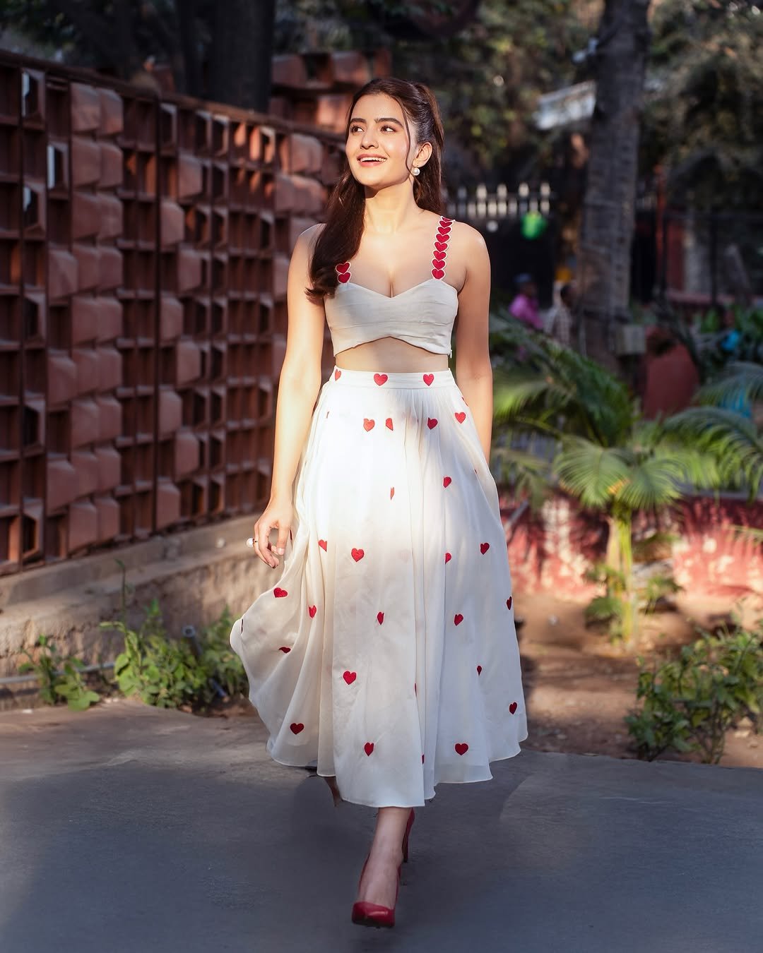 Rukshar Dhillon