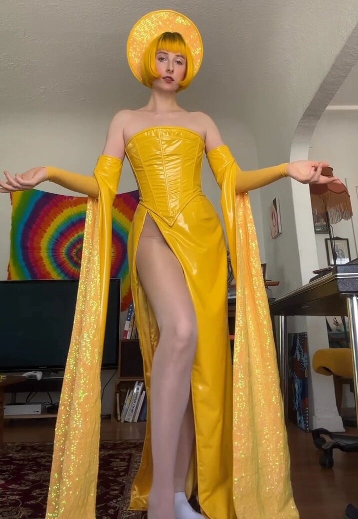 Tessa Violet