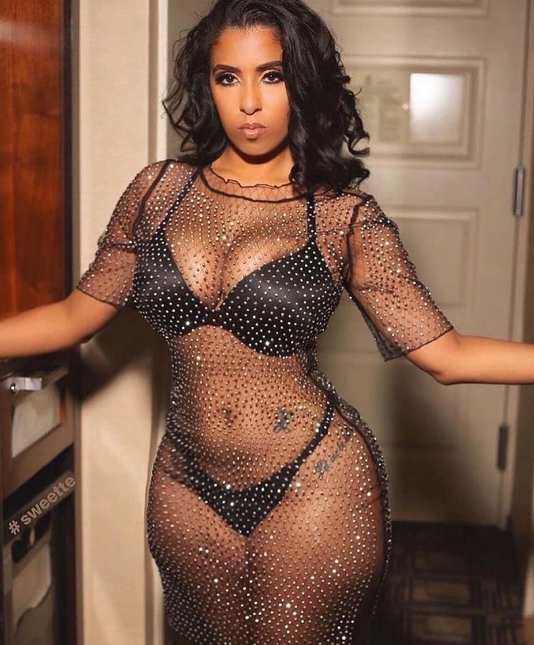 Thais Gonzalez